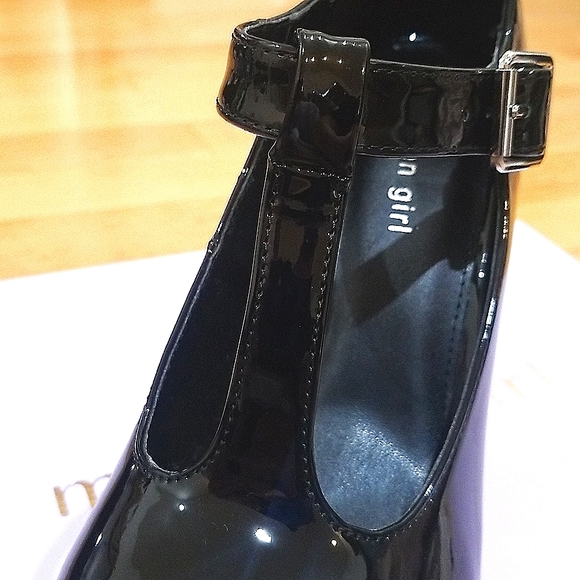 Patent Leather T-Strap Maryjanes - Picture 6 of 10